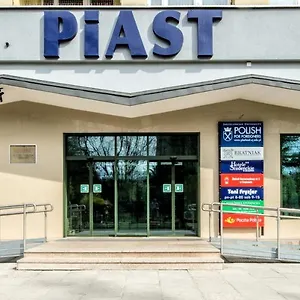 ** Hotel Piast Studenckie Polonia